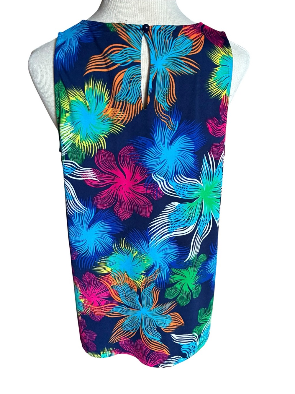Sleeveless Navy Tropical Floral Tank Top - Picture 2 of 5